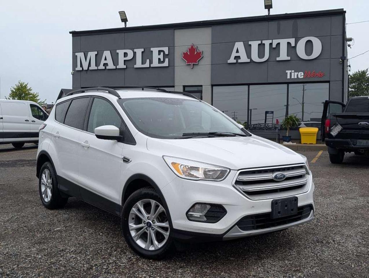 2018 Ford Escape SE 4WD   CAMERA   HTD SEATS   BLUETOOTH Photo