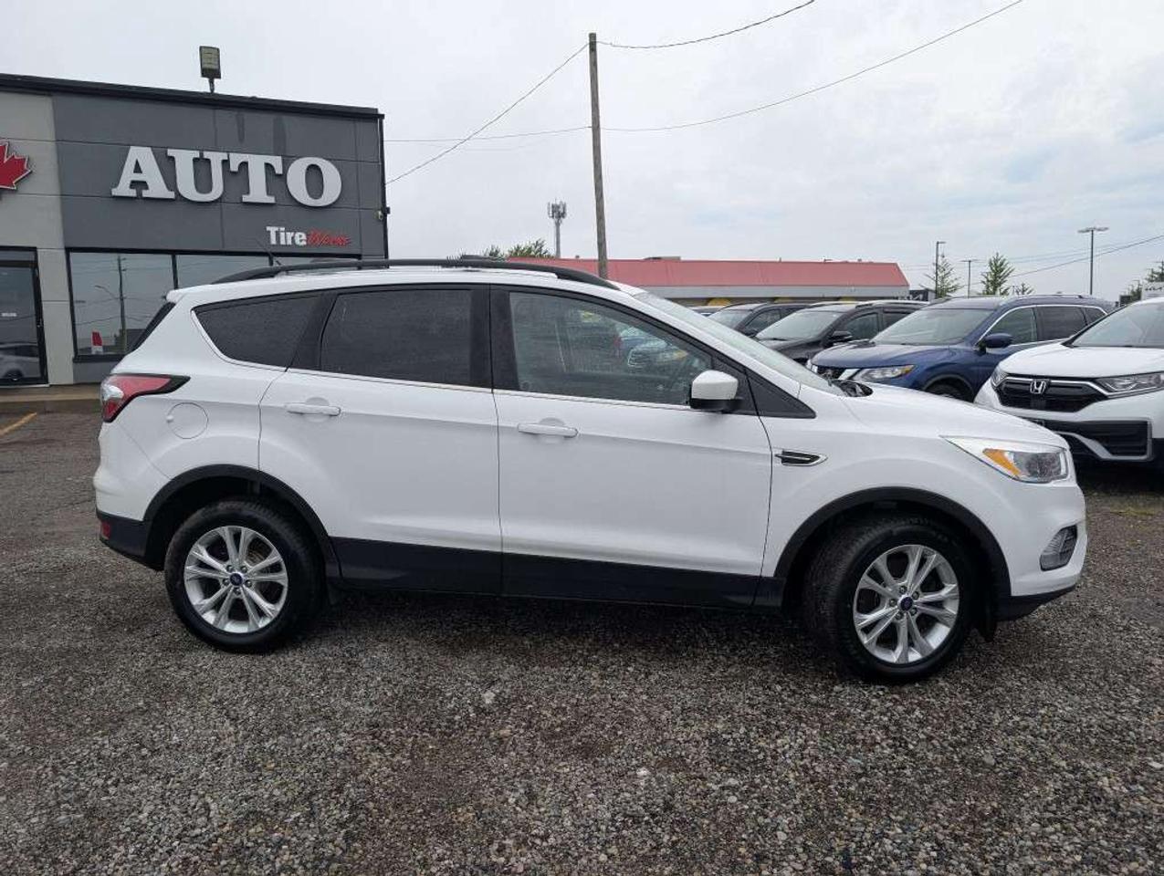 2018 Ford Escape SE 4WD   CAMERA   HTD SEATS   BLUETOOTH Photo