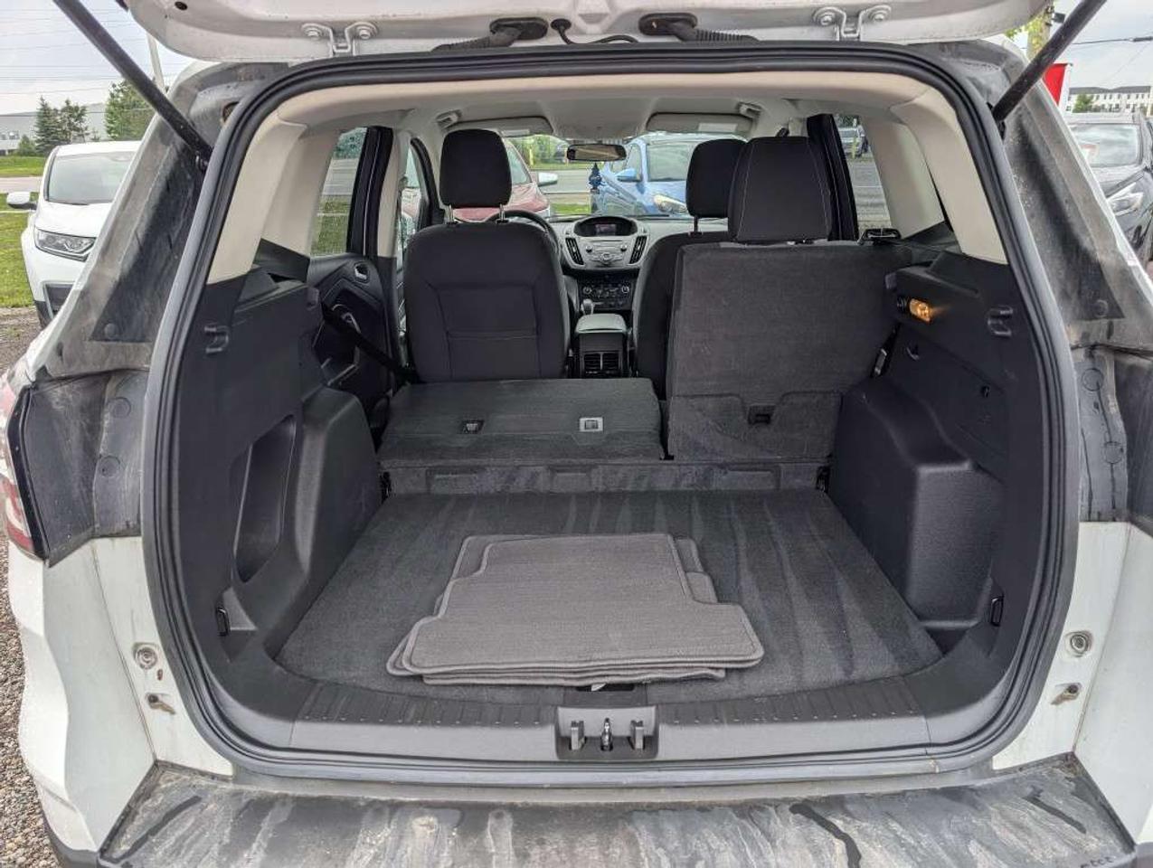 2018 Ford Escape SE 4WD   CAMERA   HTD SEATS   BLUETOOTH Photo
