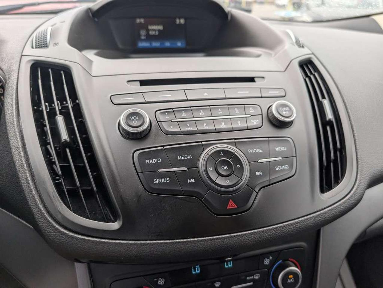 2018 Ford Escape SE 4WD   CAMERA   HTD SEATS   BLUETOOTH Photo