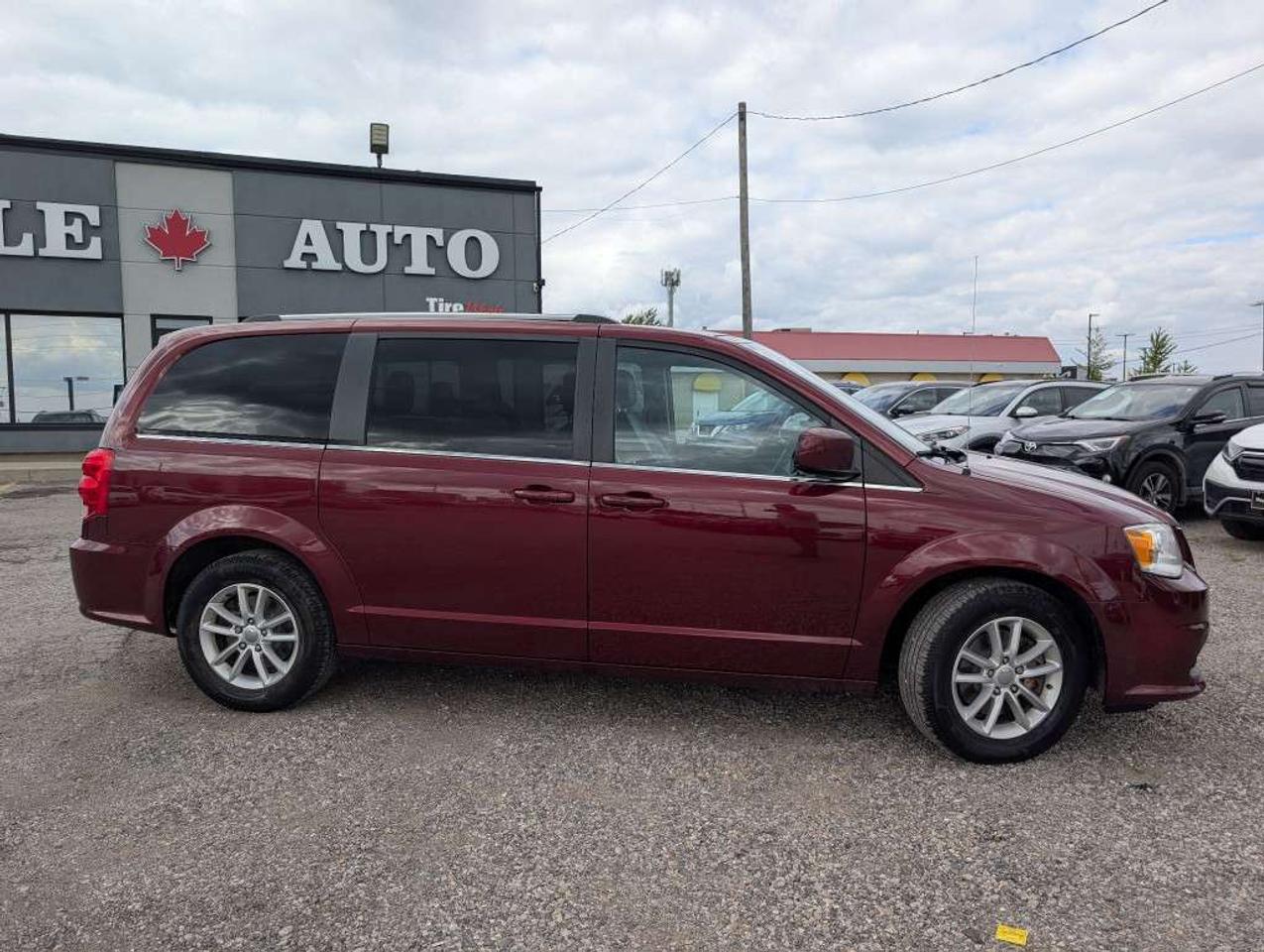 2019 Dodge Grand Caravan SXT Premium Plus  NAV   CAMERA   DVD Photo4