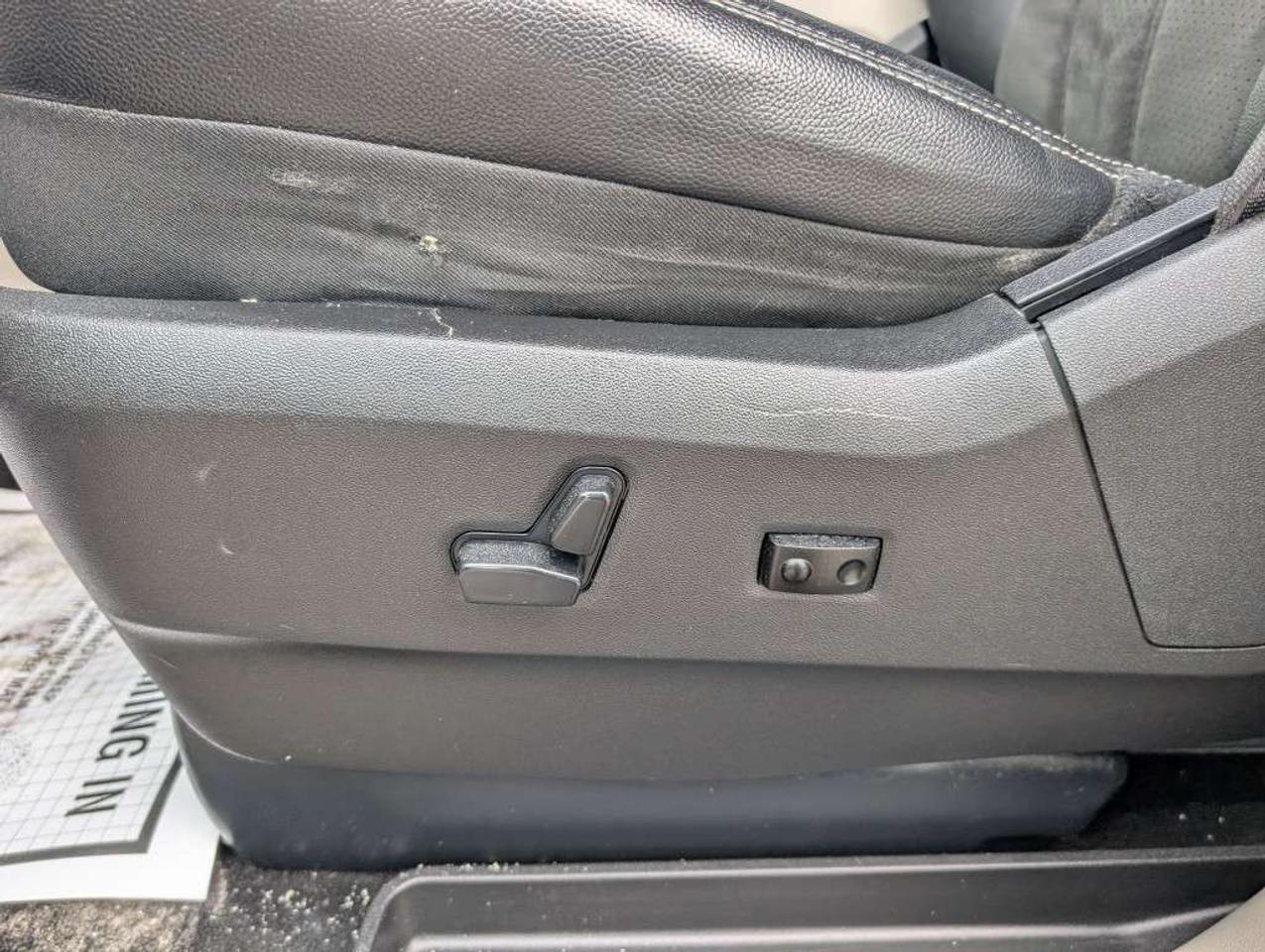 2019 Dodge Grand Caravan SXT Premium Plus  NAV   CAMERA   DVD Photo