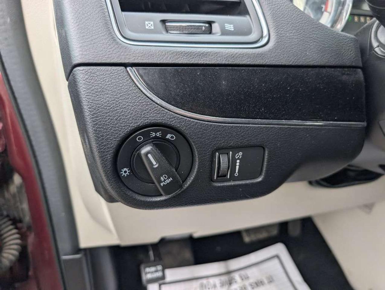 2019 Dodge Grand Caravan SXT Premium Plus  NAV   CAMERA   DVD Photo