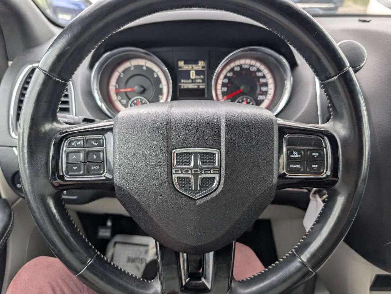 2019 Dodge Grand Caravan SXT Premium Plus  NAV   CAMERA   DVD Photo