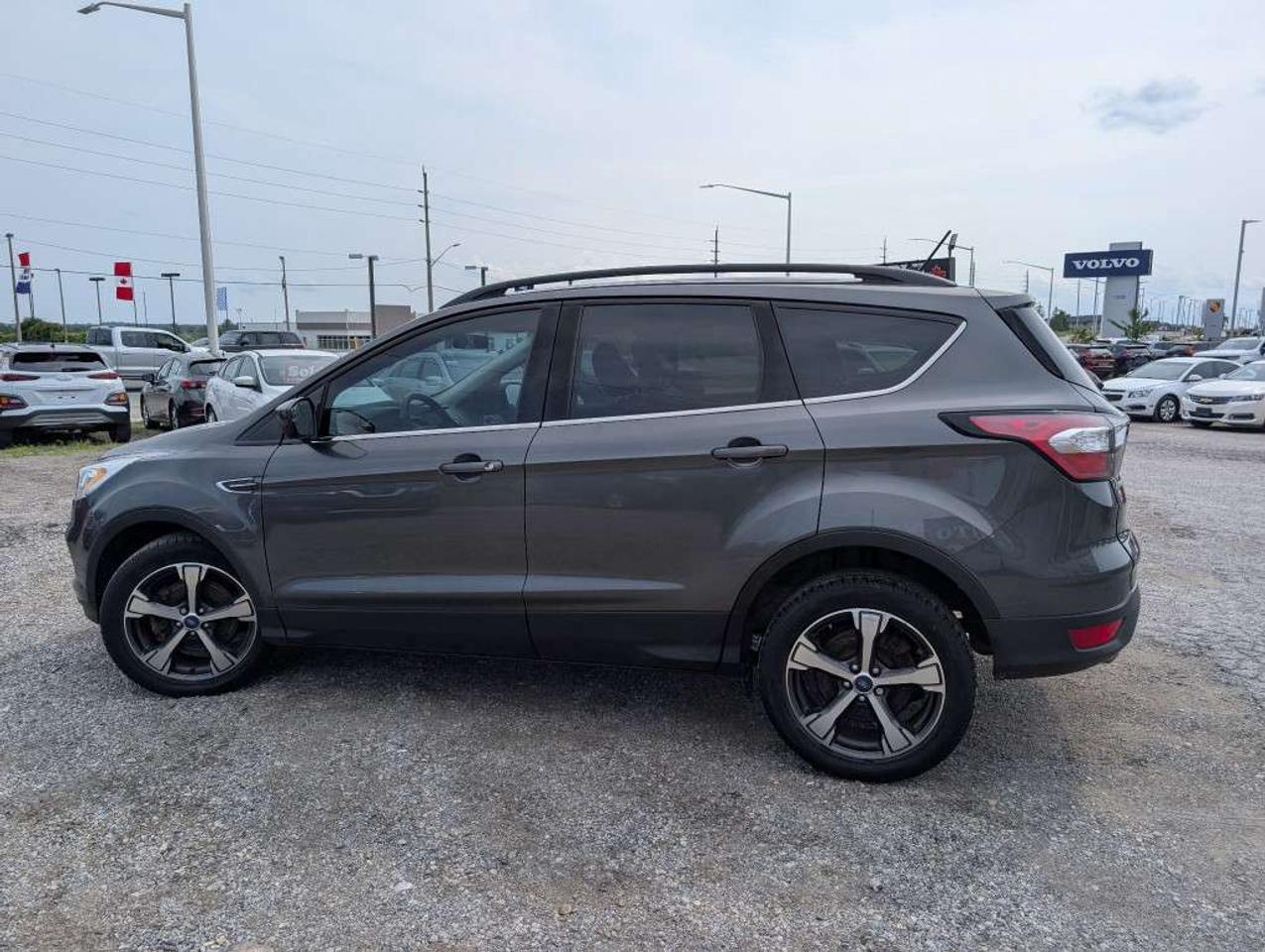 2018 Ford Escape SEL AWD NAV LEATHER SUNROOF CAMERA Photo