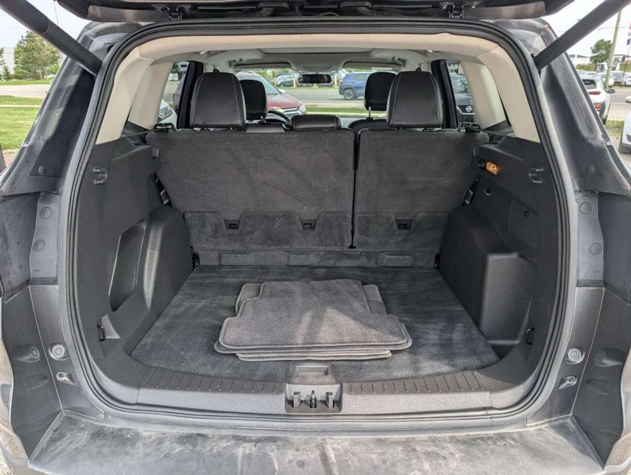 2018 Ford Escape SEL AWD NAV LEATHER SUNROOF CAMERA Photo