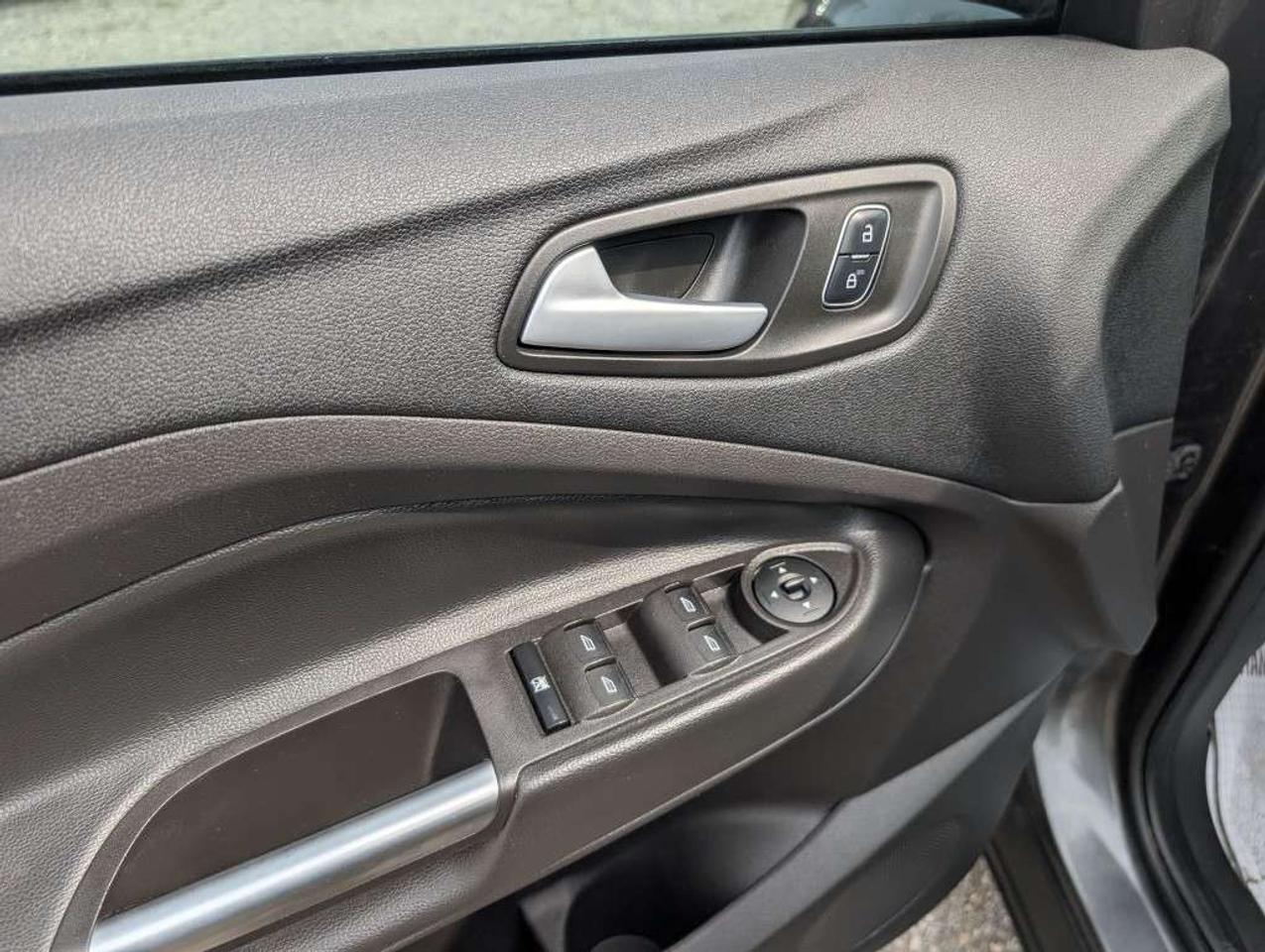2018 Ford Escape SEL AWD NAV LEATHER SUNROOF CAMERA Photo