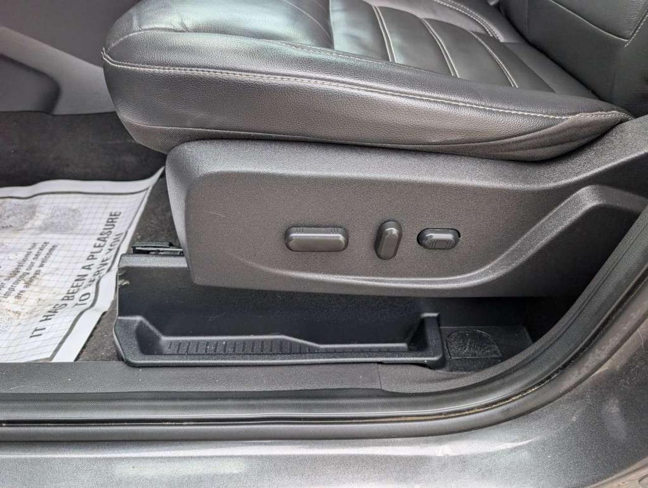 2018 Ford Escape SEL AWD NAV LEATHER SUNROOF CAMERA Photo