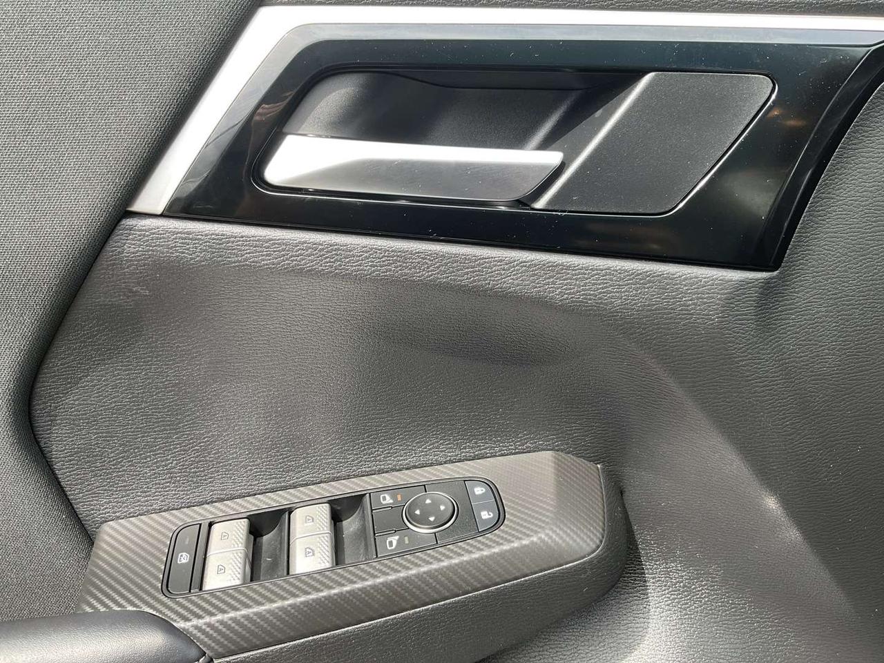 2023 Mitsubishi Outlander ES S-AWC - BACK-UP CAM! BSM! 7 PASS! EV RATES! Photo