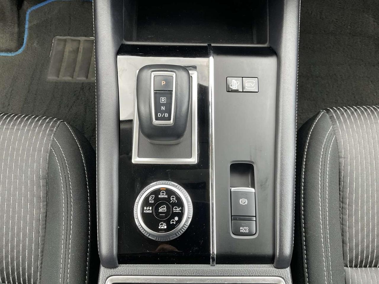 2023 Mitsubishi Outlander ES S-AWC - BACK-UP CAM! BSM! 7 PASS! EV RATES! Photo