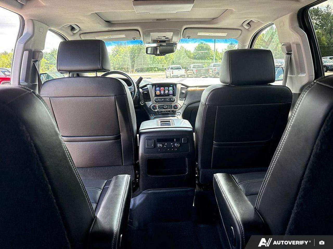2017 GMC Yukon LOADED. REAR ENTERTAINMENT. TRAILERING PKG. HEATED AND COOLED FRONT SEATS. WIRELESS CHARGING. CERTIFIED. Photo