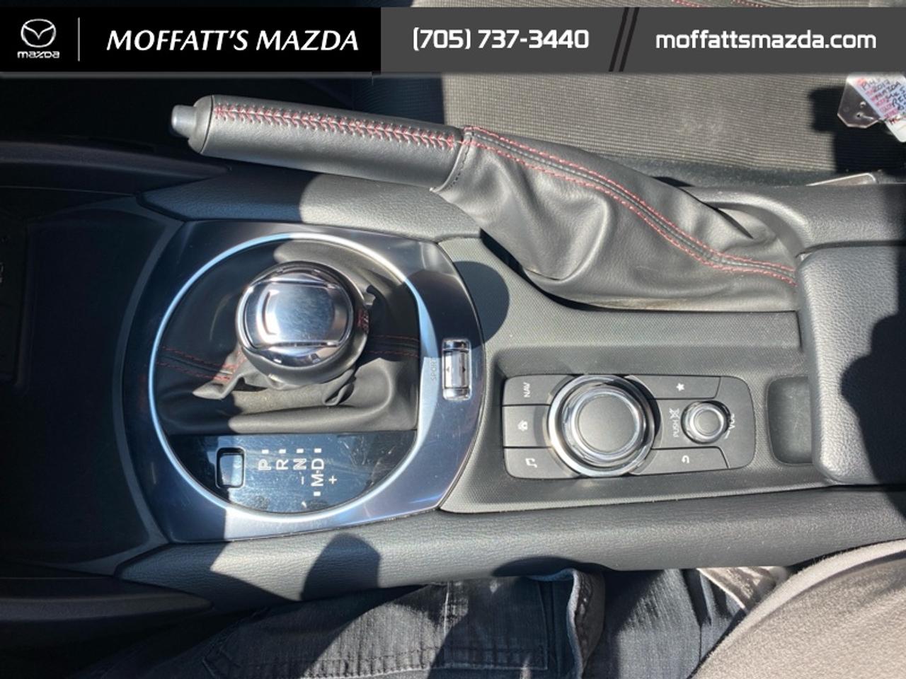 2017 Mazda MX-5 RF GS Photo