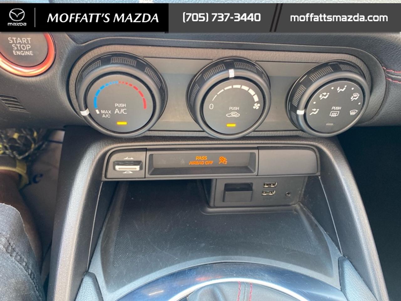 2017 Mazda MX-5 RF GS Photo