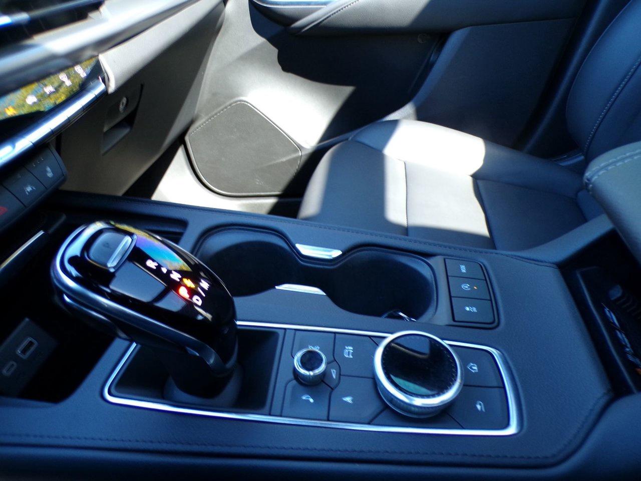 2025 Cadillac XT4 AWD 4dr Premium Luxury Photo