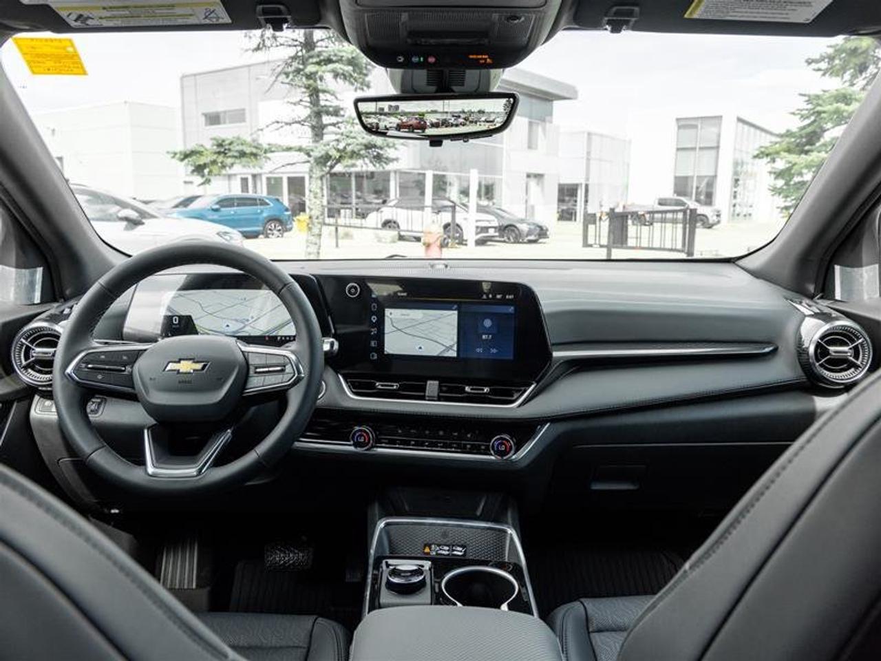 2027 Chevrolet Equinox LT Photo