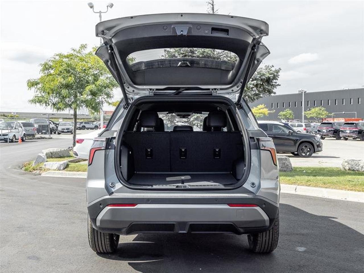 2027 Chevrolet Equinox LT Photo