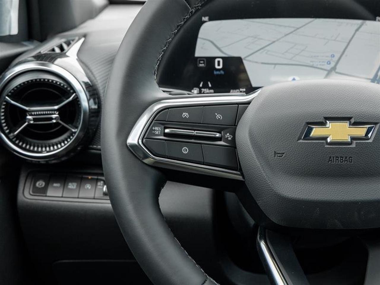 2027 Chevrolet Equinox LT Photo