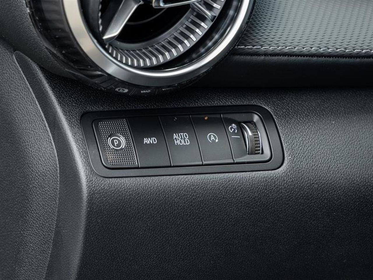 2027 Chevrolet Equinox LT Photo