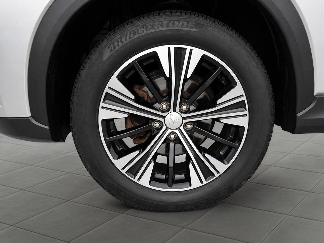 2020 Mitsubishi Eclipse Cross SE S-AWC Photo