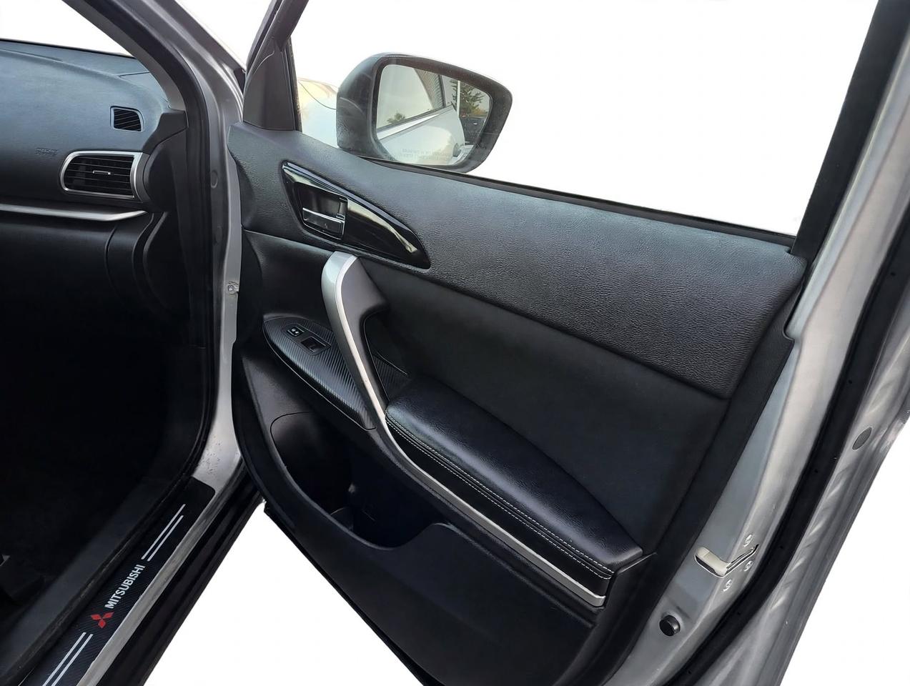 2020 Mitsubishi Eclipse Cross SE S-AWC Photo