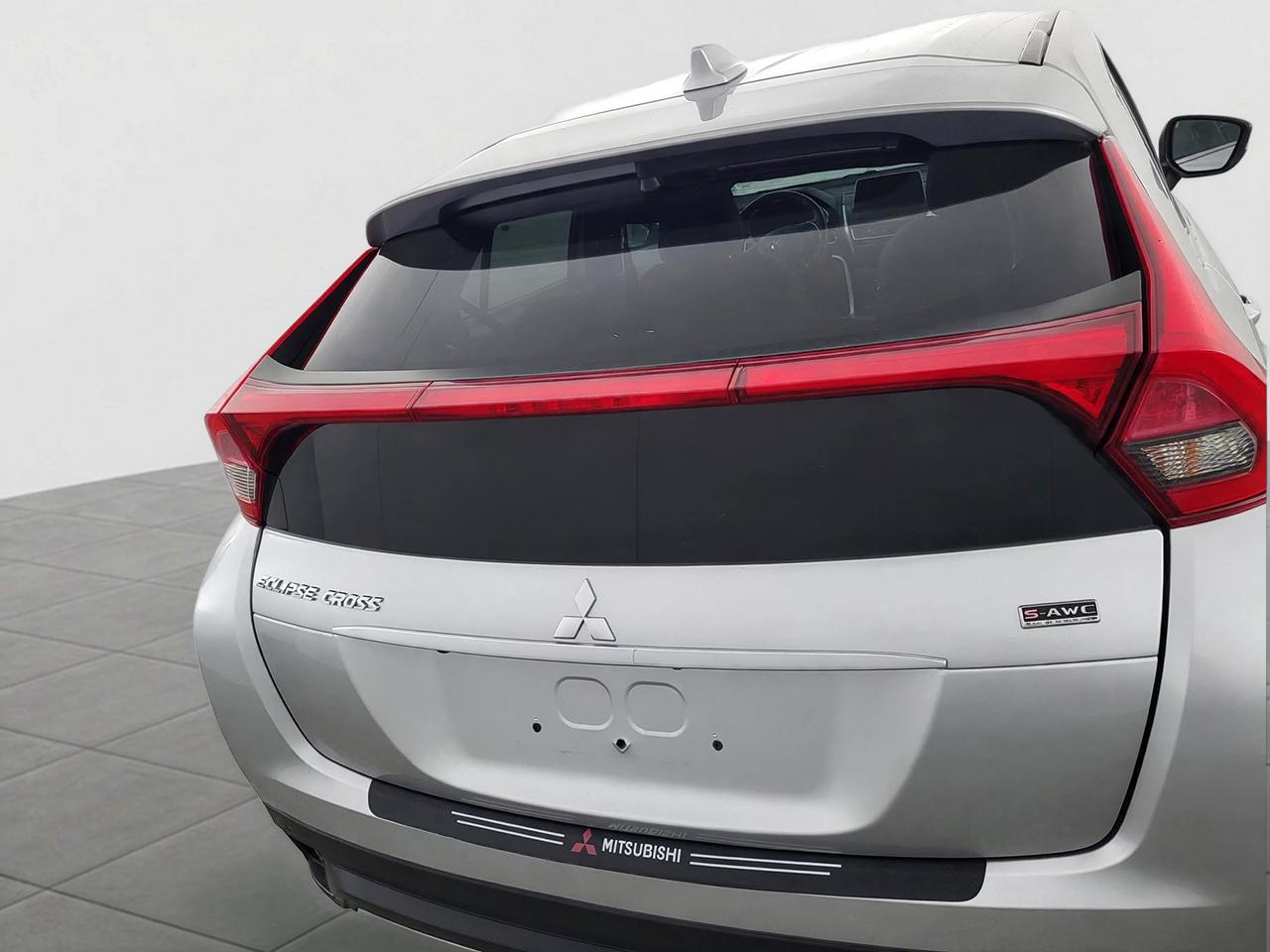 2020 Mitsubishi Eclipse Cross SE S-AWC Photo