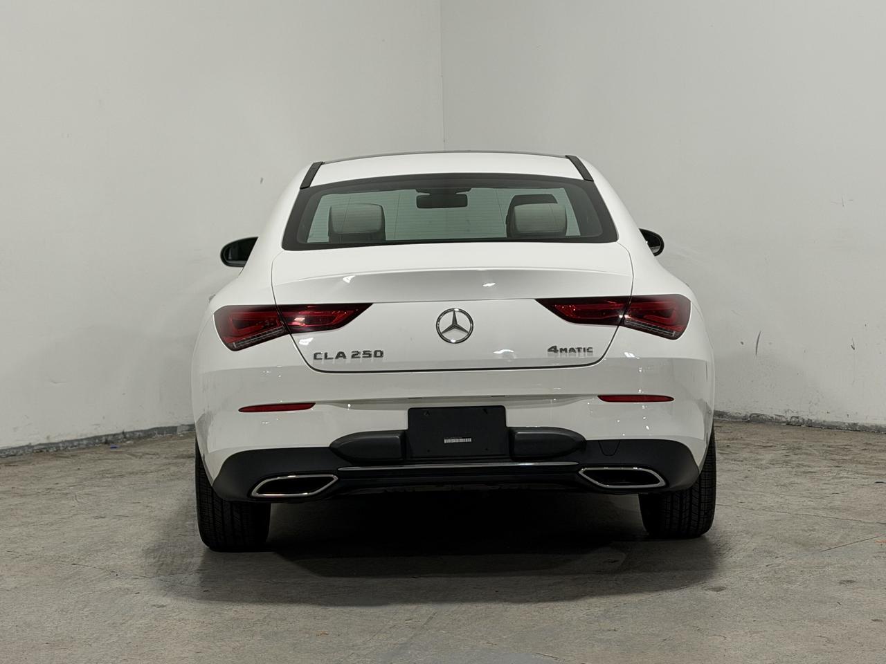 2023 Mercedes-Benz CLA-Class CLA 250 | CARPLAY | LEATHER INTERIOR Photo4