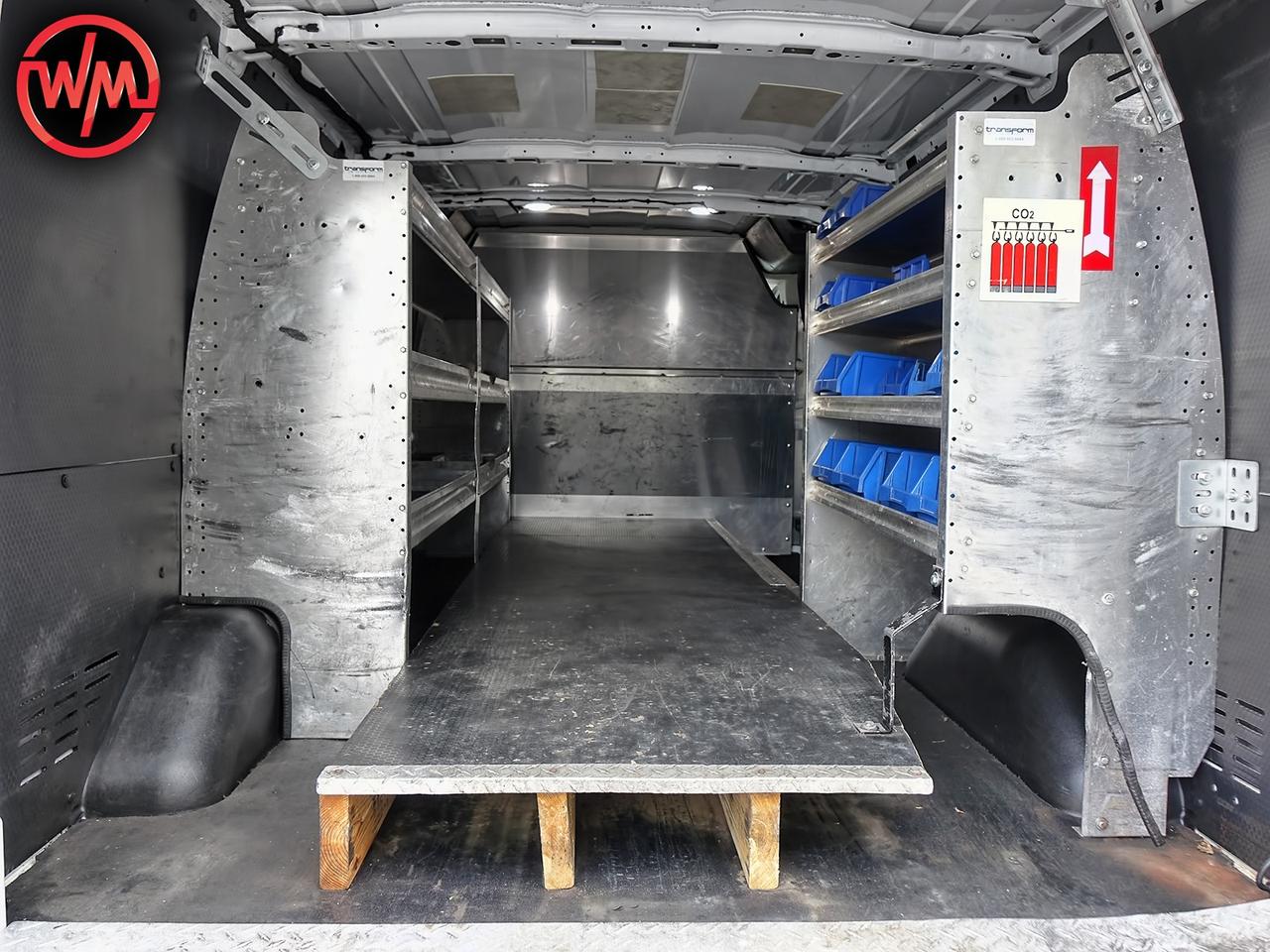 2019 Ford Transit 250 148" LOW ROOF*ROOF RACK*NAVI*REVCAM*LEATHER Photo