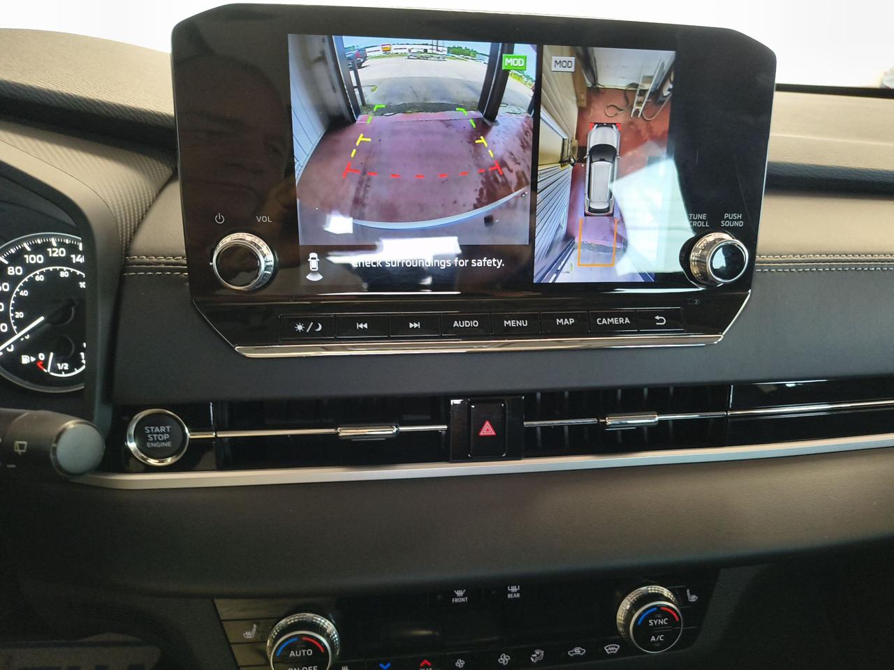 2023 Mitsubishi Outlander SE Photo0