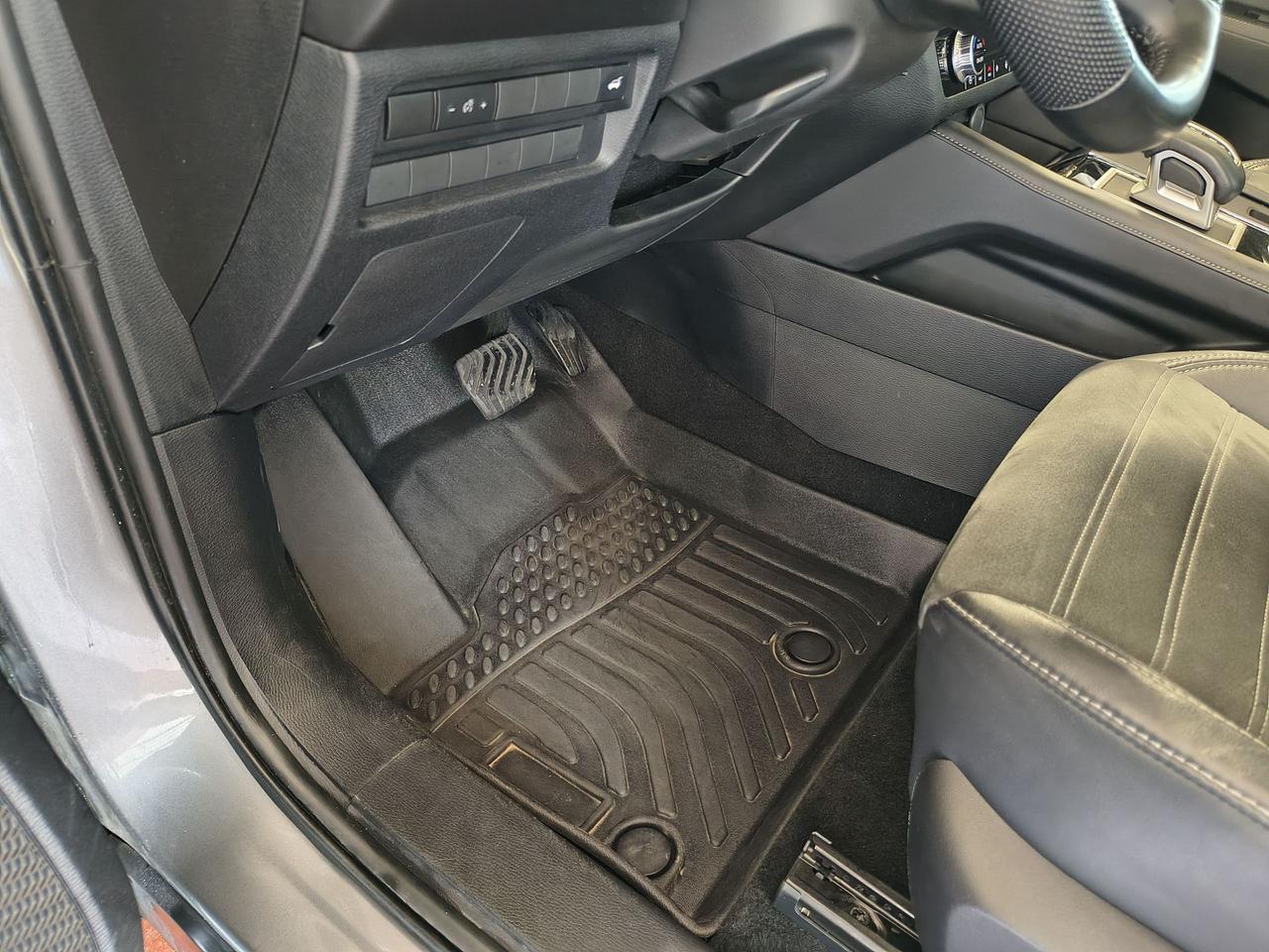 2023 Mitsubishi Outlander SE Photo0