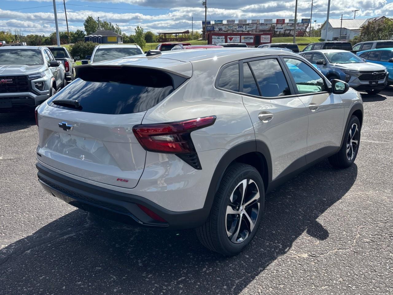 2026 Chevrolet Trax 1RS New Sporty 5 Passenger FWD SUV with Heated Front Seats, Heated Steering Wheel and a 8 Touchscreen Radio with Wireless Apple CarPlay and Wireless Android Auto Photo3