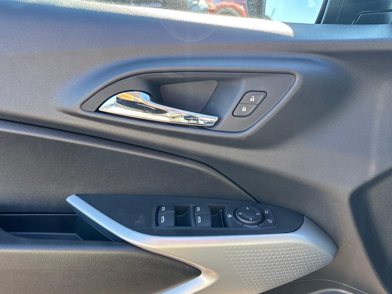 2026 Chevrolet Trax 1RS New Sporty 5 Passenger FWD SUV with Heated Front Seats, Heated Steering Wheel and a 8 Touchscreen Radio with Wireless Apple CarPlay and Wireless Android Auto Photo