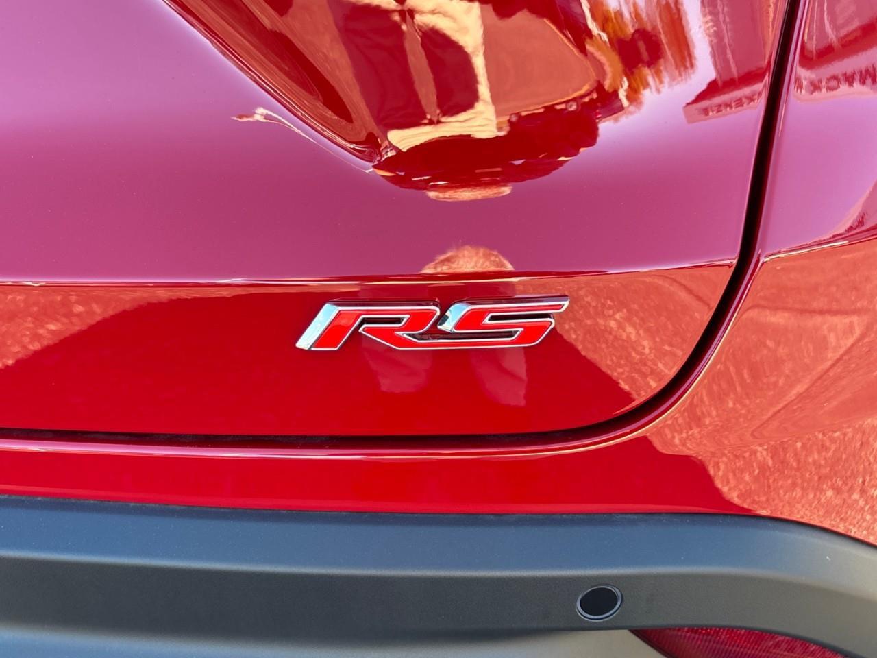 2026 Chevrolet Trax 1RS New Sporty 5 Passenger FWD SUV with a Power Sunroof, Heated Front Seats, Heated Steering Wheel and a 8 Touchscreen Radio with Wireless Apple CarPlay and Wireless Android Auto Photo