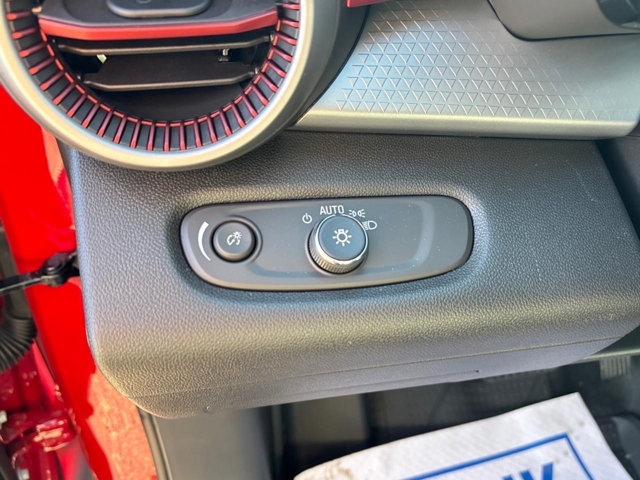 2026 Chevrolet Trax 1RS New Sporty 5 Passenger FWD SUV with a Power Sunroof, Heated Front Seats, Heated Steering Wheel and a 8 Touchscreen Radio with Wireless Apple CarPlay and Wireless Android Auto Photo