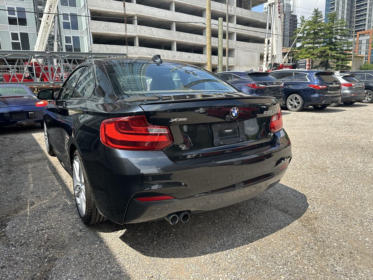 2016 BMW 2 Series 2dr Cpe 228i xDrive AWD Photo4