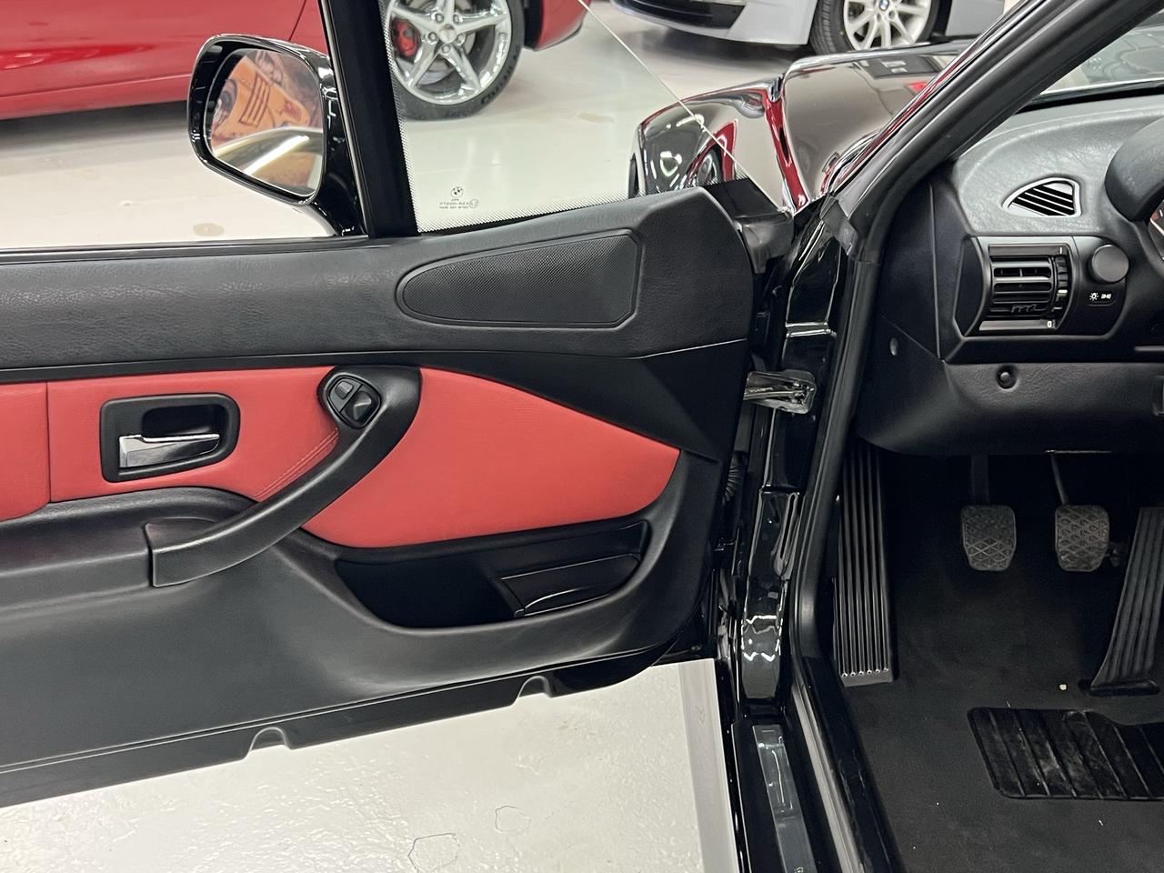 2001 BMW Z3 3.0i Photo