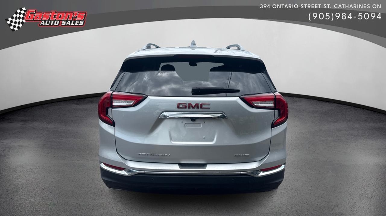 2022 GMC Terrain SLT Photo