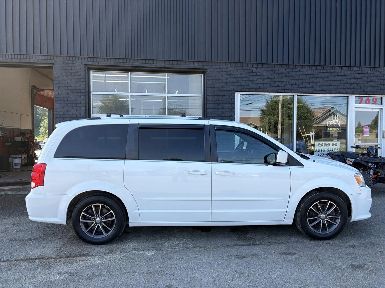 Used 2016 Dodge Grand Caravan SE for sale in Grand Falls, NB