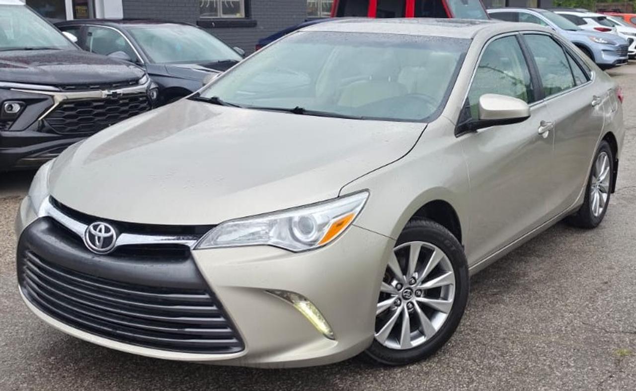 Used 2017 Toyota Camry XLE / LEATHER / ROOF / PWR SEAT / BLINDSPOT for sale in Cambridge, ON