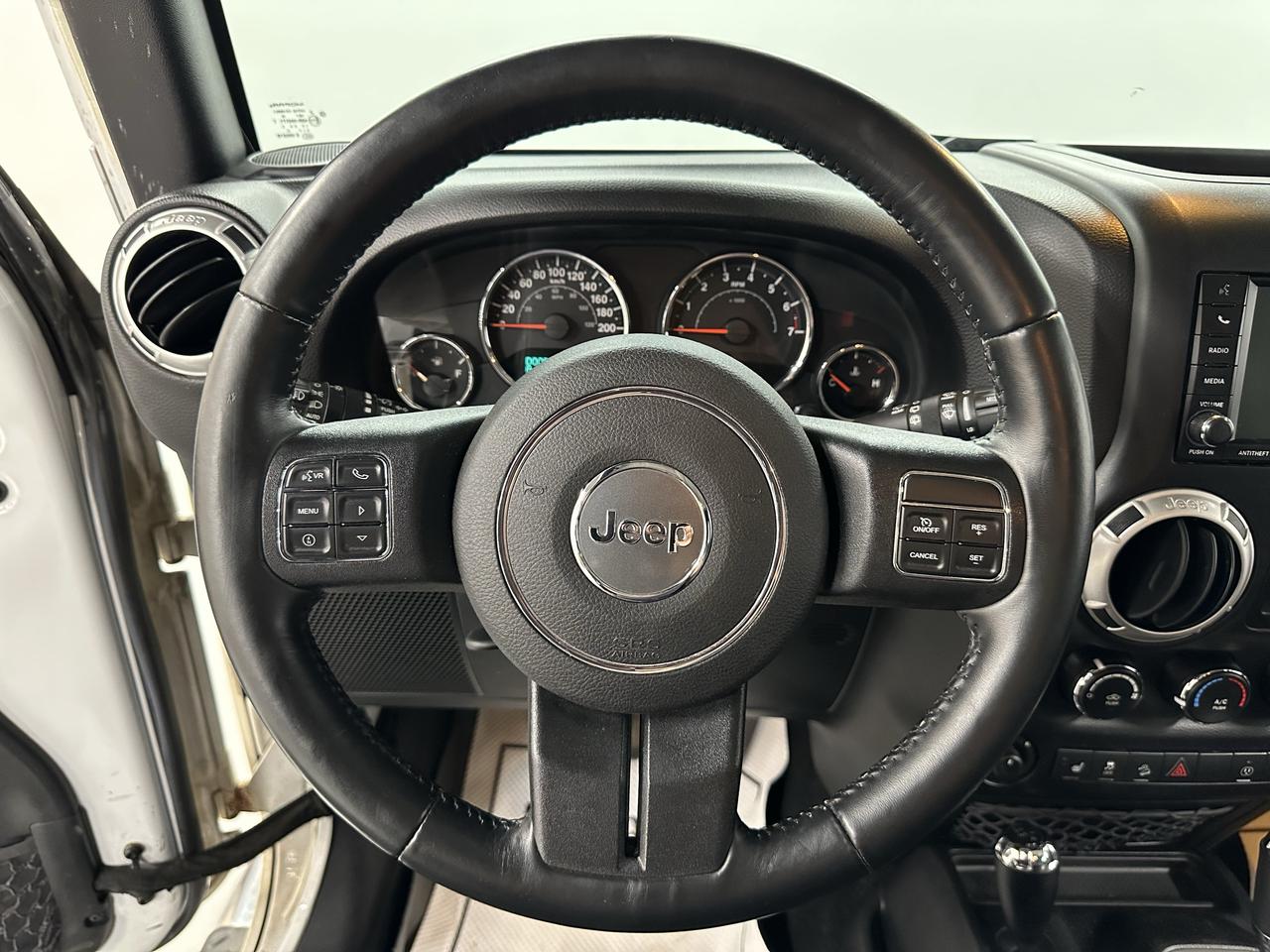 2015 Jeep Wrangler 4WD 4DR SAHARA Photo8
