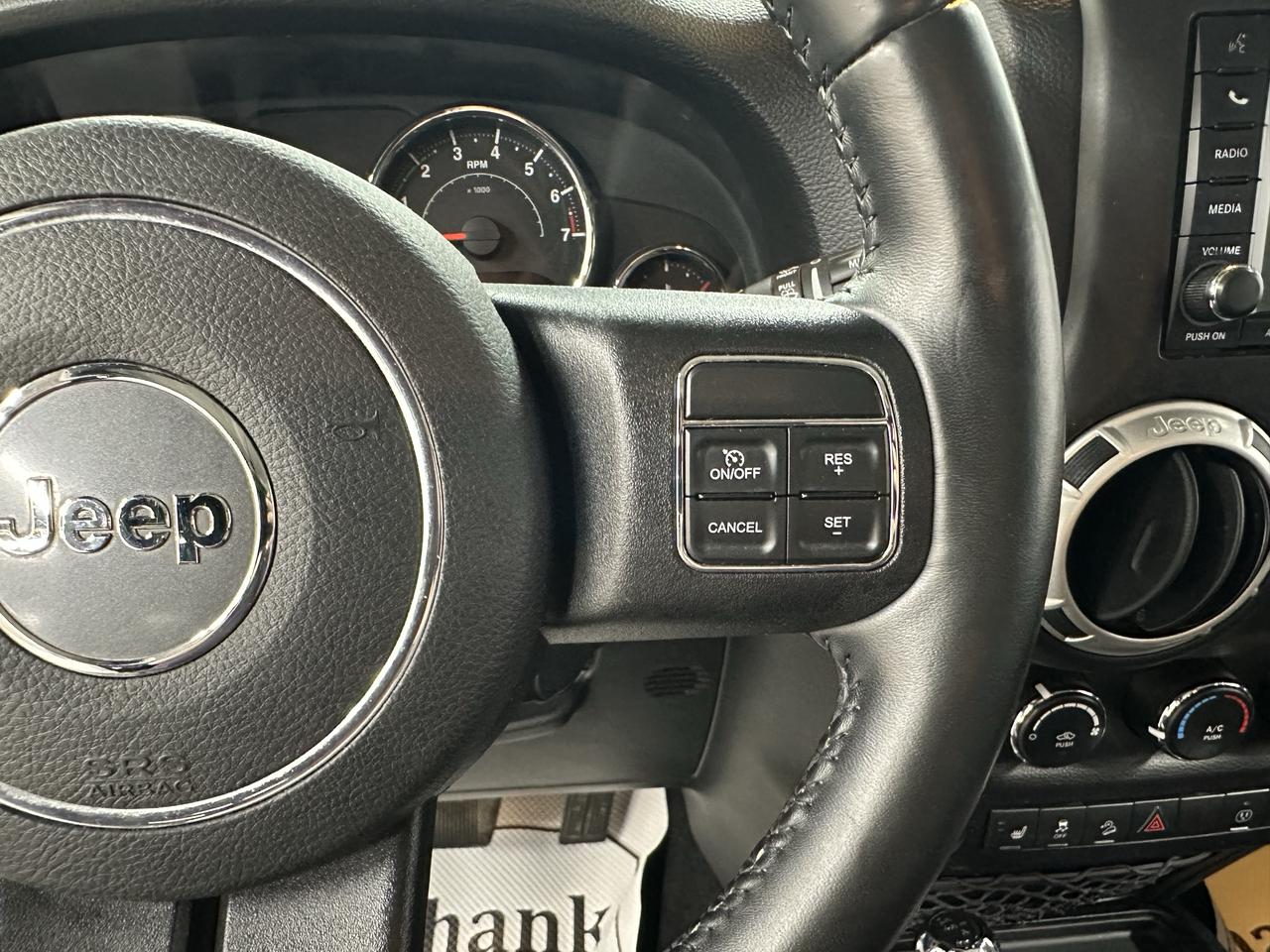 2015 Jeep Wrangler 4WD 4DR SAHARA Photo28