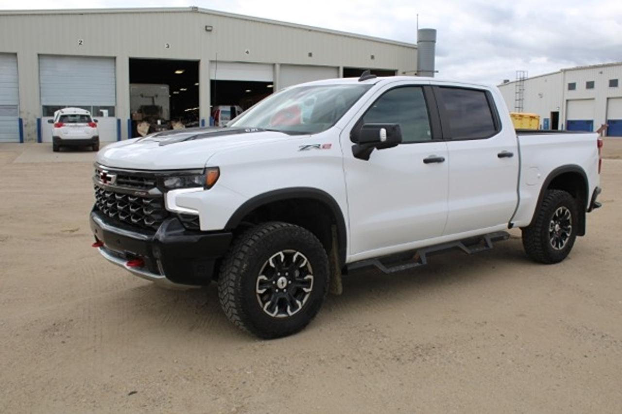 2025 Chevrolet Silverado 1500 ZR2 4WD Crew Cab w/H&C L, S/R, NAV, BUC, HUD - Photo #1