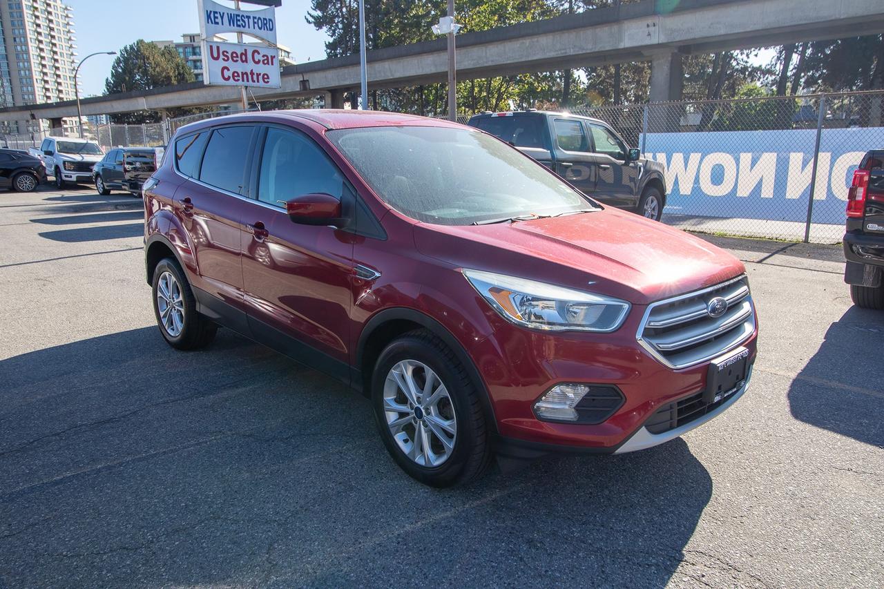 2017 Ford Escape SE AWD Photo3