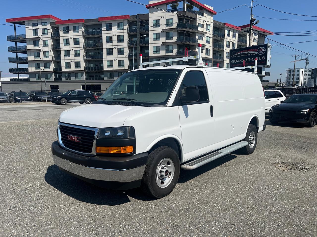 2023 GMC Savana Cargo Van  Photo2