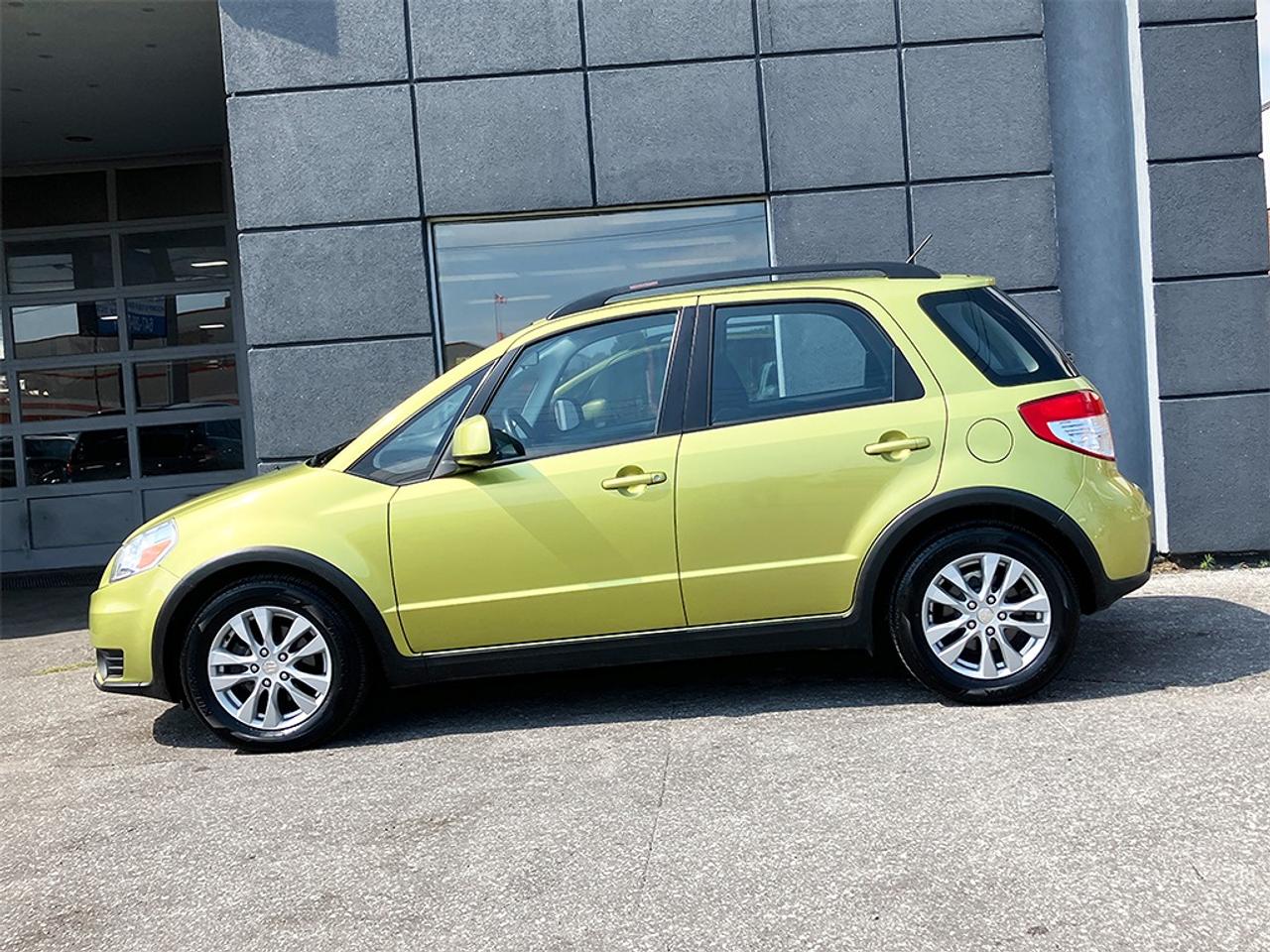 2013 Suzuki SX4 JX | iAWD | NAVIGATION | ALLOY WHEELS Photo4