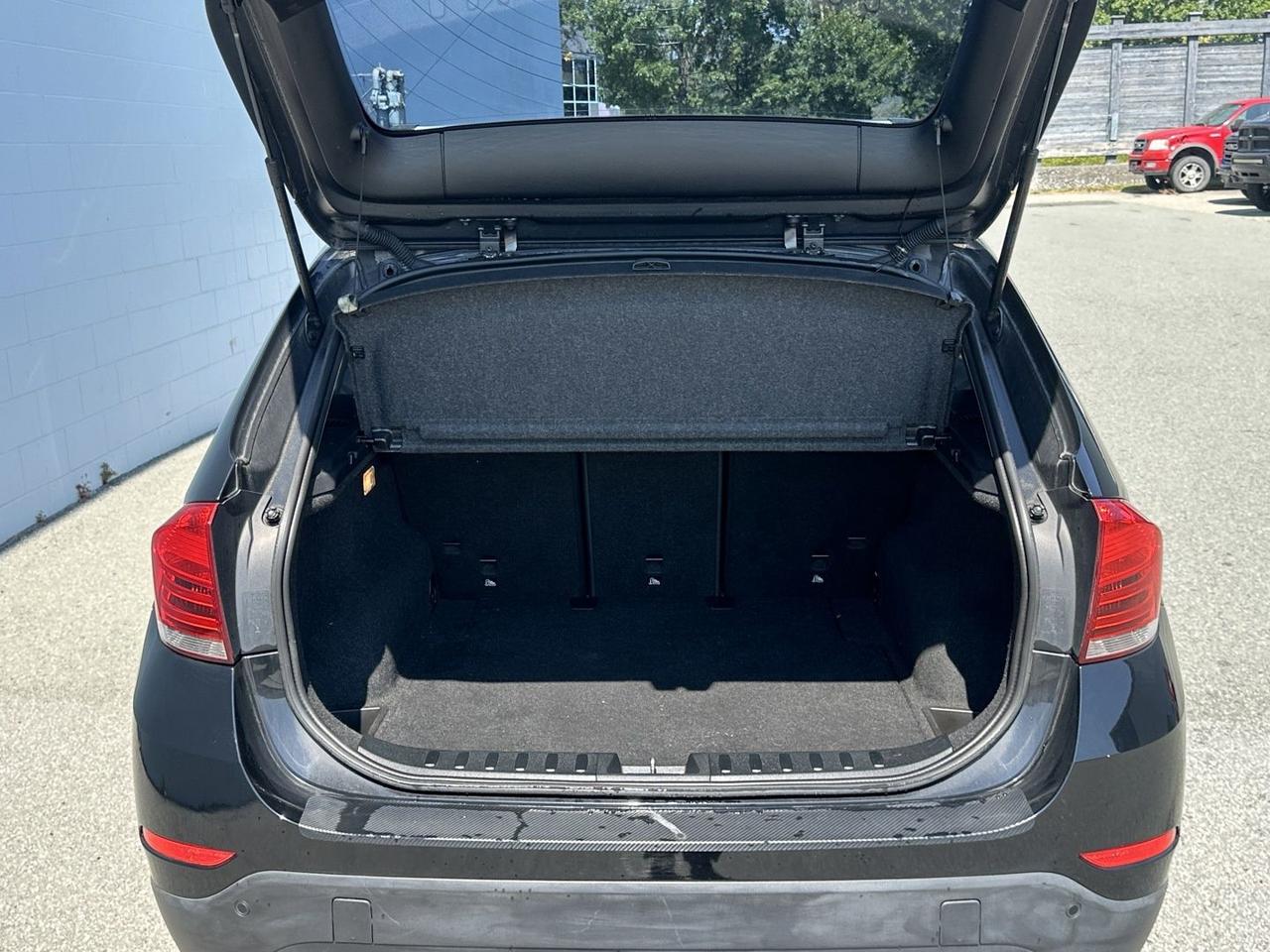 2013 BMW X1 xDrive28i Clean title, Accident Free, AWD Photo