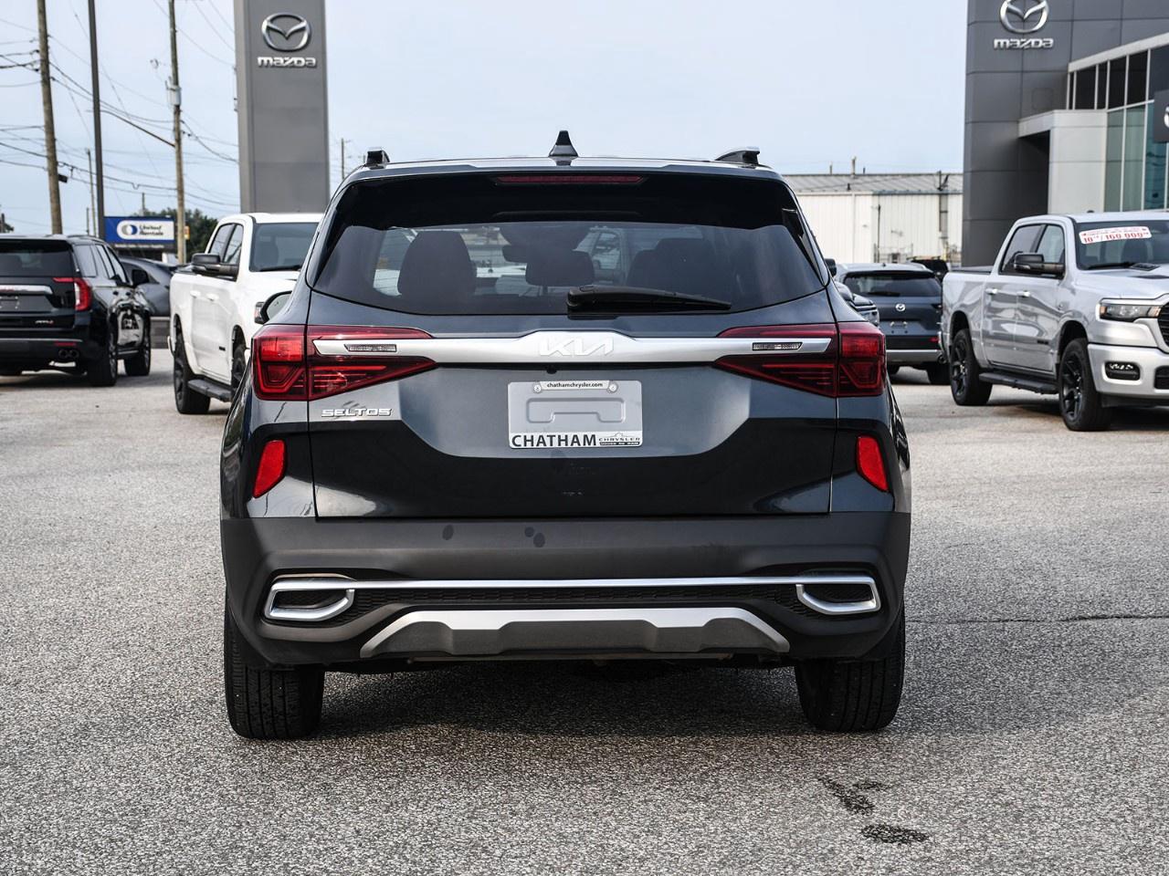 2023 Kia Seltos EX AWD Photo2