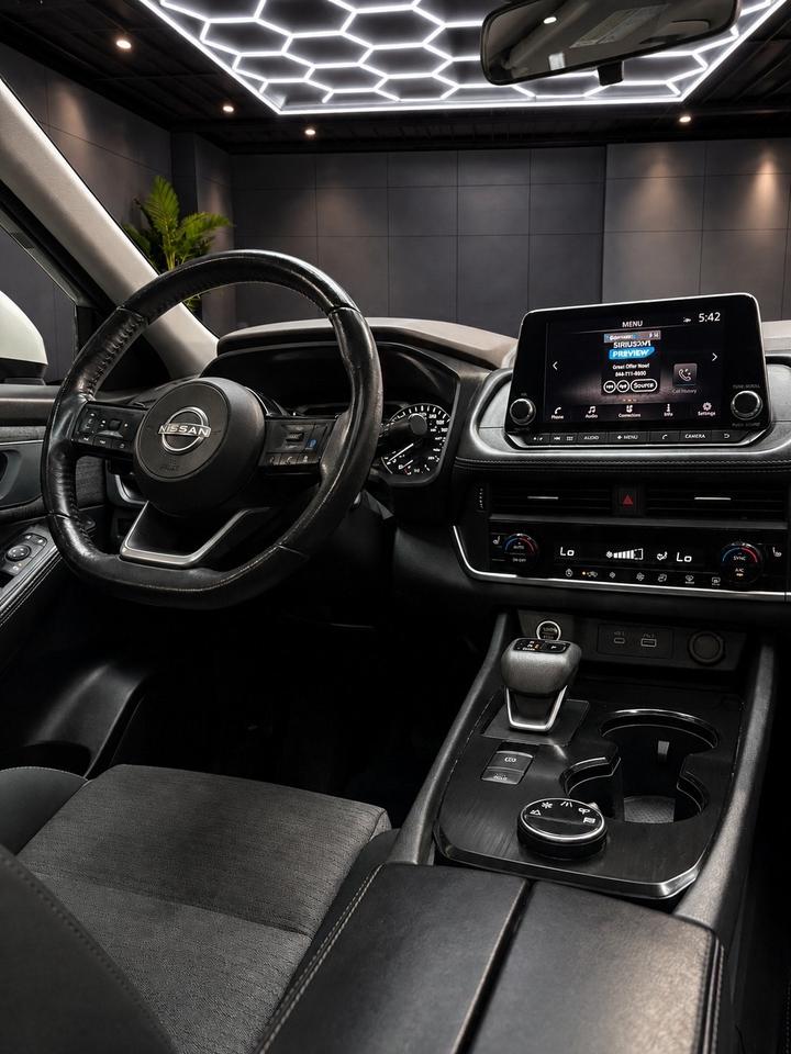 2023 Nissan Rogue PREMIUM SV AWD Photo