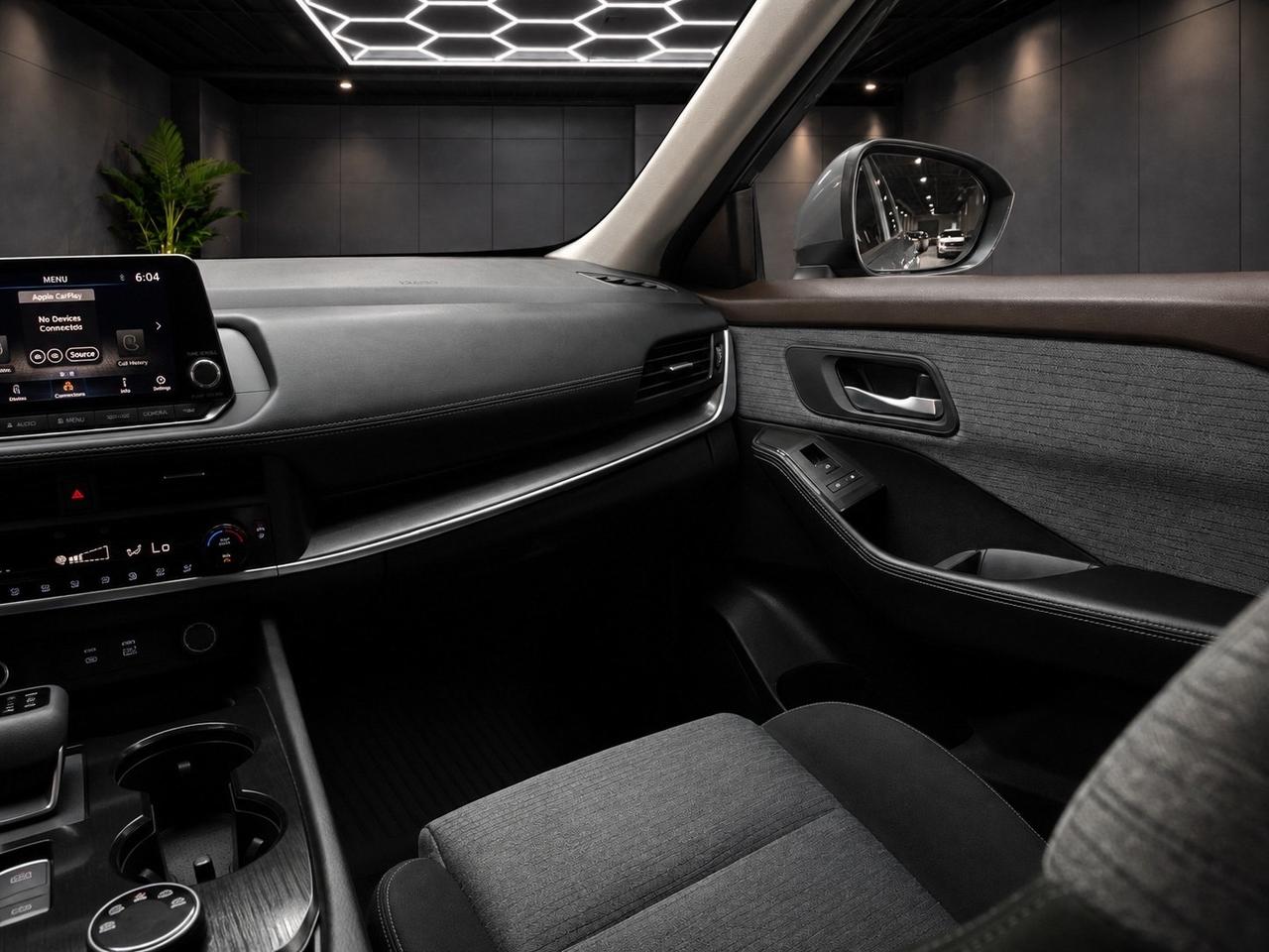 2023 Nissan Rogue SV Premium AWD Photo
