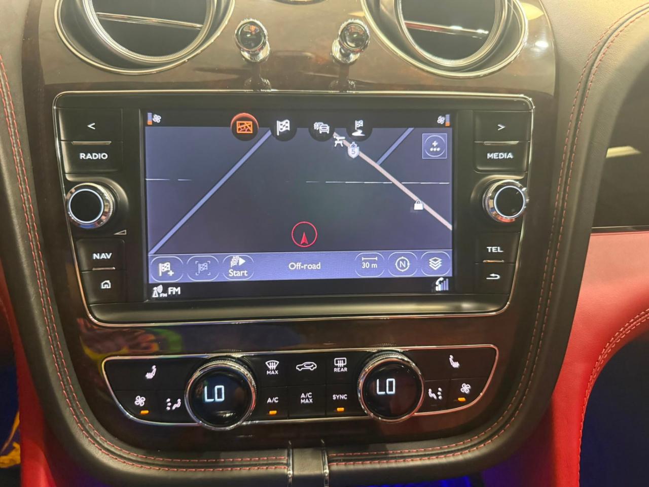 2019 Bentley Bentayga V8 AWD Photo