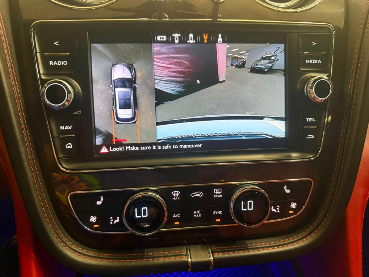 2019 Bentley Bentayga V8 AWD Photo
